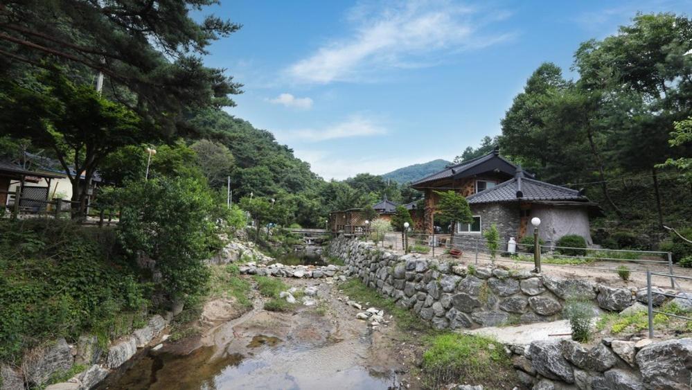 Hoengseong Daraegol Sanbang Pension Экстерьер фото